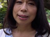 上品な雰囲気の熟女が旦那さんとのセックスレスに耐えかねてAV撮影で発散！容姿からは想像できないドスケベSEX！